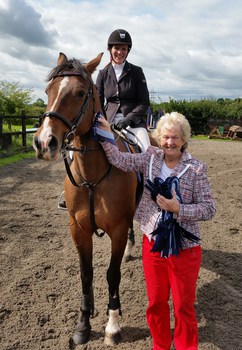 Cheryl Healey Wins Dodson & Horrell 1.05m National Amateur Second Round at Tushingham Arena